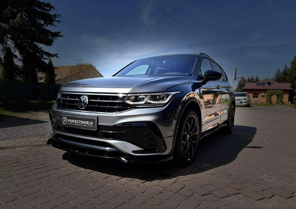 Volkswagen Tiguan cena 135300 przebieg: 25000, rok produkcji 2022 z Warszawa małe 211